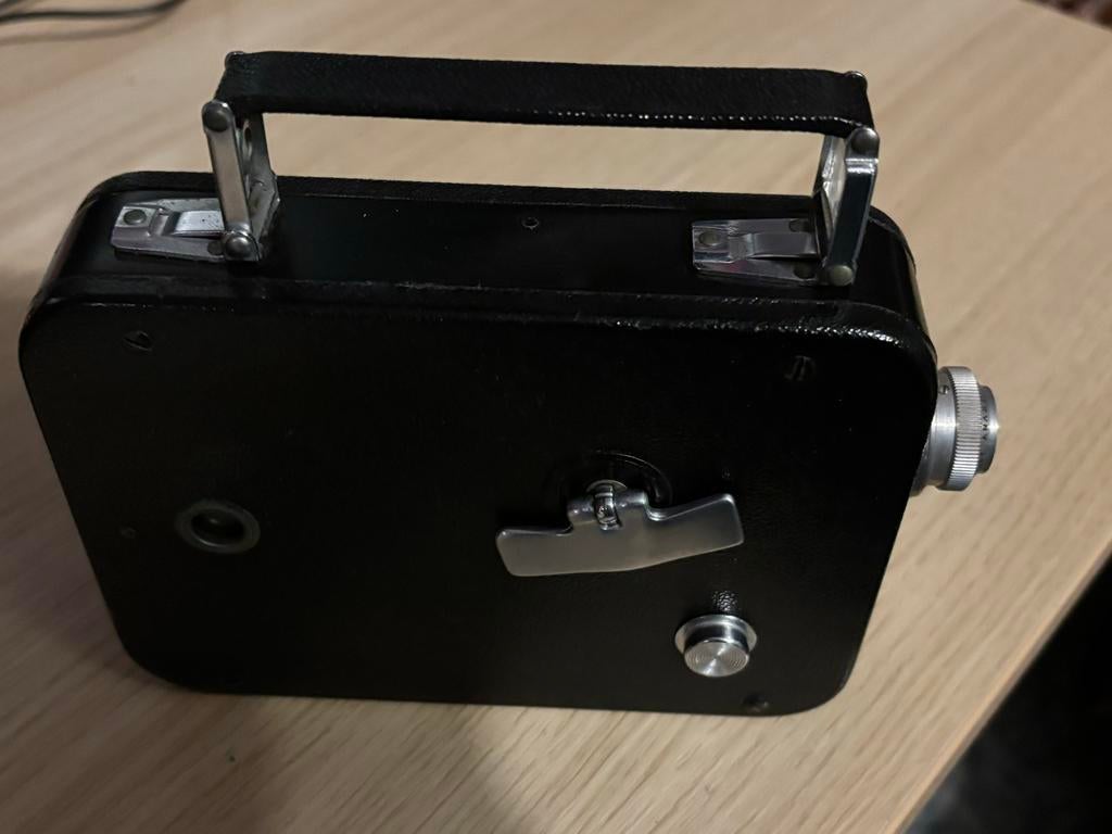 Vintage Ciné-Kodak Eight-25 Camera voor Verzamelaars, Ophalen