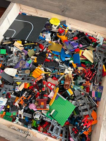 Grote partij Lego - Losse stenen beschikbaar voor biedingen