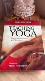 Teaching Yoga, Ophalen of Verzenden, Zo goed als nieuw, Meditatie of Yoga, Instructieboek