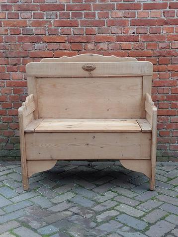 Oude Houten Kleine Klepbank beschikbaar voor biedingen