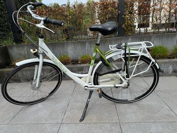 Damesfiets Gazelle wit beschikbaar voor biedingen