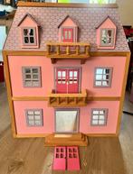 Houten poppenhuis met toebehoren, Ophalen, Gebruikt, Poppenhuis
