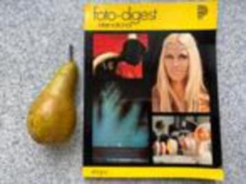 Foto-digest international 1971 fotografie 1970s era   beschikbaar voor biedingen