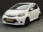 Toyota Aygo 1.0 VVT-i Aspiration / LED / Airco / NL-auto / N, Auto's, Voorwielaandrijving, Euro 5, Gebruikt, 4 stoelen