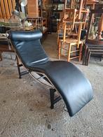 Vintage LC4 Chaise Longue Replica - Le Corbusier, Gebruikt, Eenpersoons, Ophalen of Verzenden, Metaal