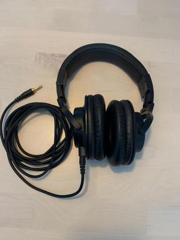 Audio-Technica M40x Professional Monitor Headphones Black beschikbaar voor biedingen