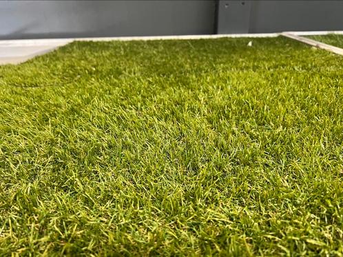 Actie! 30mm Nieuw Kunstgras met Mosdraad! €9.95,- per m2!, Tuin en Terras, Gras en Kunstgras, Nieuw, Kunstgras, 20 m² of meer