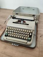 Ouderwetse typemachine, Ophalen, Gebruikt