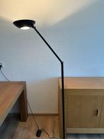 Verstelbare Stalamp Vloerlamp in de kleur zwart, Huis en Inrichting, Lampen | Vloerlampen, Ophalen, Zo goed als nieuw, Modern