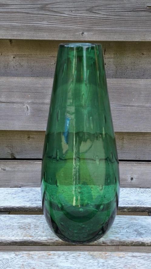 Prachtige vintage groen glazen vaas., Verzamelen, Retro, Huis en Inrichting, Ophalen of Verzenden