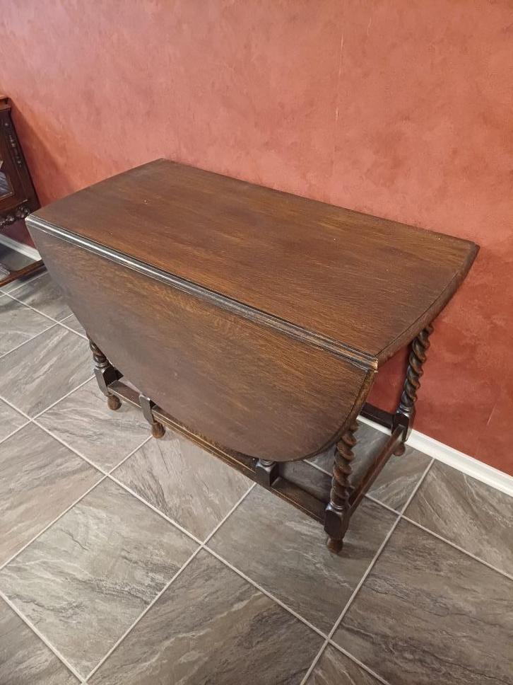 Antieke klaptafel in massief eikenhout, Antiek en Kunst, Antiek | Meubels | Tafels, Ophalen