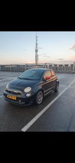 Fiat 500 Lounge in Abarth-look, Voorwielaandrijving, 101 pk, 4 cilinders, 4 stoelen