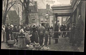 Middelburg (Zld.), Vischmarkt met volk, 1910, gelopen beschikbaar voor biedingen