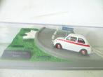 Fiat Nuova 500 Sport met Diorama 1:43 modelauto., Hobby en Vrije tijd, Modelauto's | 1:43, Ophalen of Verzenden, Nieuw, Auto, Solido