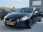 Volvo V60 1.6 T4 R-Design Clima Navi R Line, Voorwielaandrijving, 15 km/l, 4 cilinders, Zwart