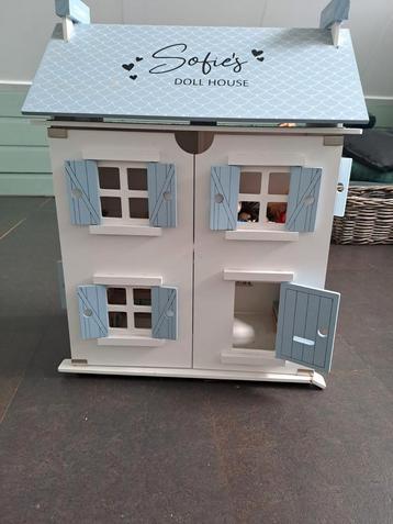 Little Dutch houten Poppenhuis inclusief meubels/accessoires beschikbaar voor biedingen