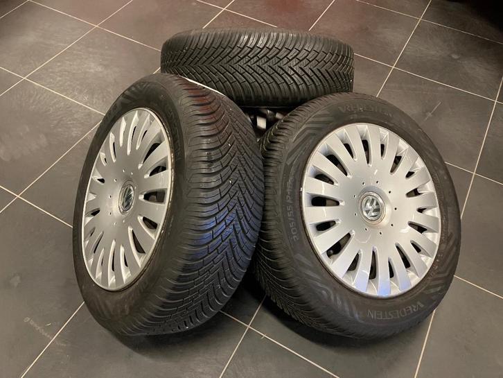 Winter/All-Season banden set 16 inch Passat/Golf/Tiguan, Auto-onderdelen, Banden en Velgen, Band(en), Winterbanden, 16 inch, 205 mm