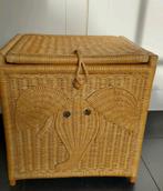 Rotan klepkist met olifant voorzijde 44x43x34, Ophalen, Minder dan 50 cm, 50 tot 100 cm, Zo goed als nieuw