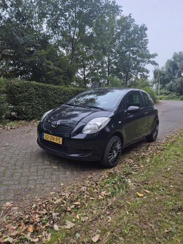 Toyota Yaris 1.0 12V Vvt-i 3DR Terra 2008 Zwart beschikbaar voor biedingen