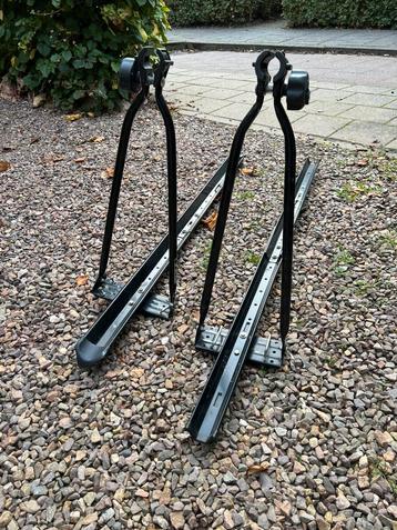 Fietsendragers dakdragers beschikbaar voor biedingen