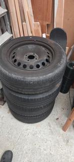 Renault Megane Grand Tour Velgen met Zomerbanden 195/65R15, Auto-onderdelen, Banden en Velgen, Ophalen, Gebruikt, 15 inch, Banden en Velgen
