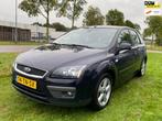 Ford Focus 1.6-16V Futura, 1596 cc, 15 km/l, 4 cilinders, Blauw