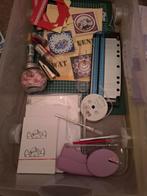 Box met spullen om zelf kaarten te maken, Hobby en Vrije tijd, Kaarten | Zelf maken, Ophalen, Zo goed als nieuw, Overige thema's