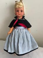 Vintage Klederdrachtpop van Dovina, Verzamelen, Ophalen of Verzenden, Gebruikt, Pop