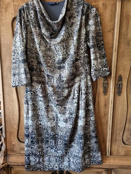 prachtige nieuwe jurk maat 44 Clementijn, Kleding | Dames, Jurken, Nieuw, Maat 42/44 (L), Zwart, Onder de knie, Ophalen of Verzenden