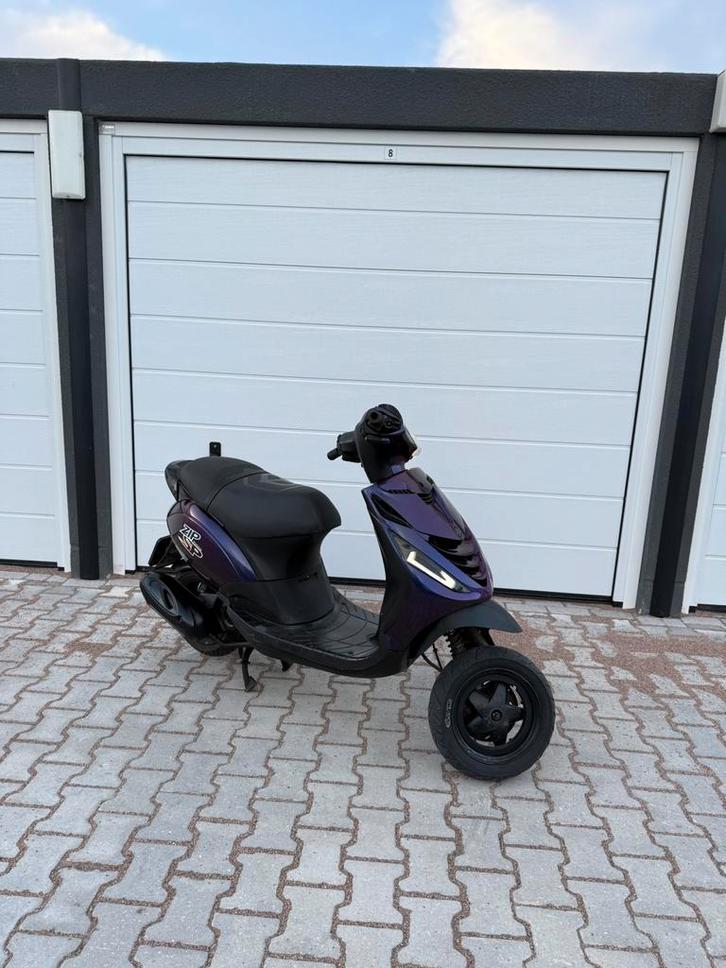 Piaggio zip, Fietsen en Brommers, Scooters | Piaggio, Gebruikt, Zip, Maximaal 45 km/u, Benzine, Ophalen
