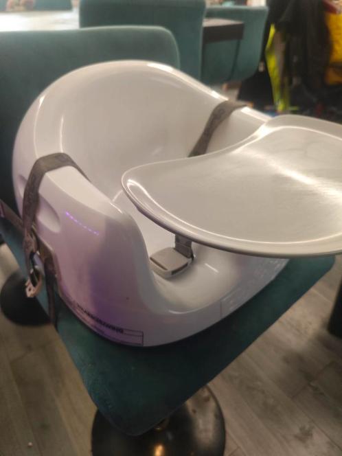 Bumbo zitverhoger met eet blad, Kinderen en Baby's, Overige Kinderen en Baby's, Zo goed als nieuw, Ophalen
