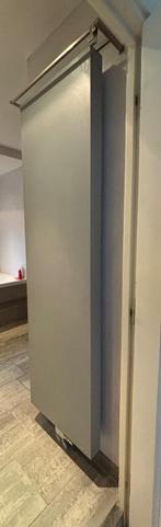 Radiator aluminium, grijs Vasco Niva N2L1 verticaal, vlak, Ophalen, 30 tot 80 cm, Gebruikt, Radiator