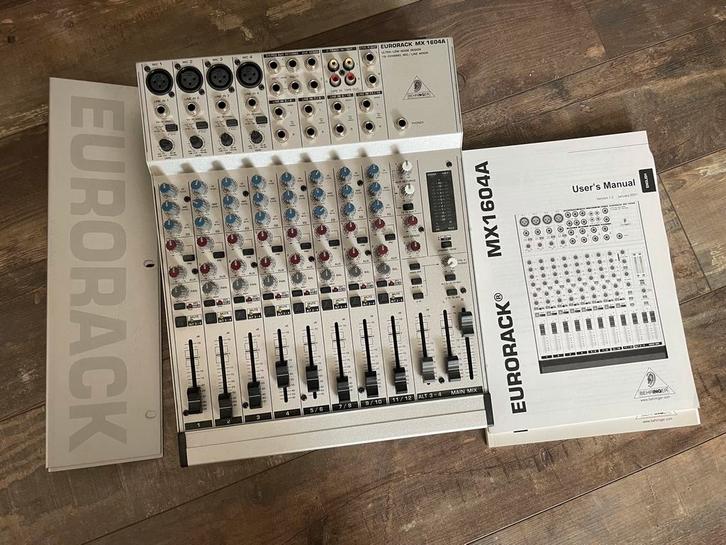 Behringer Eurorack MX 1604A Mengpaneel, Muziek en Instrumenten, Mengpanelen, Gebruikt, 10 tot 20 kanalen, Microfooningang, Ophalen of Verzenden