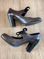 Calexis bruin leren pumps mt 38, Kleding | Dames, Schoenen, Calexis, Ophalen of Verzenden, Bruin, Zo goed als nieuw