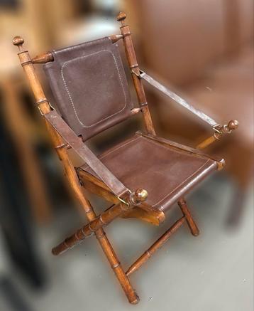 Officiersstoel bruin hout leer vouwbare stoel vintage beschikbaar voor biedingen