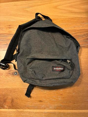 Eastpak - klein formaat 10L beschikbaar voor biedingen