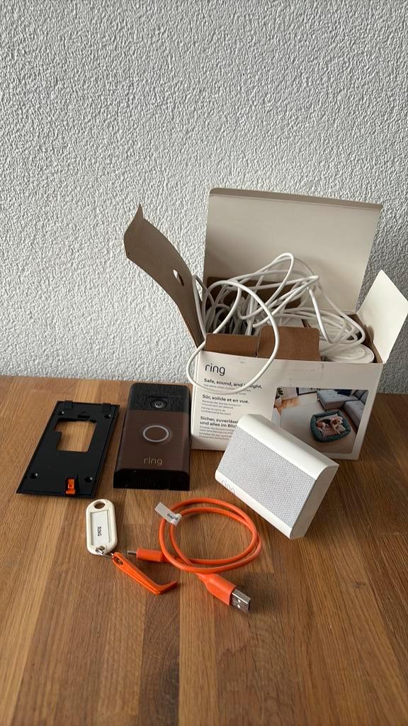 Ring deurbel met indoor camera’s, Huis en Inrichting, Deurbellen, Zo goed als nieuw, Draadloos, Ingebouwde camera, Compatibel met smartphone