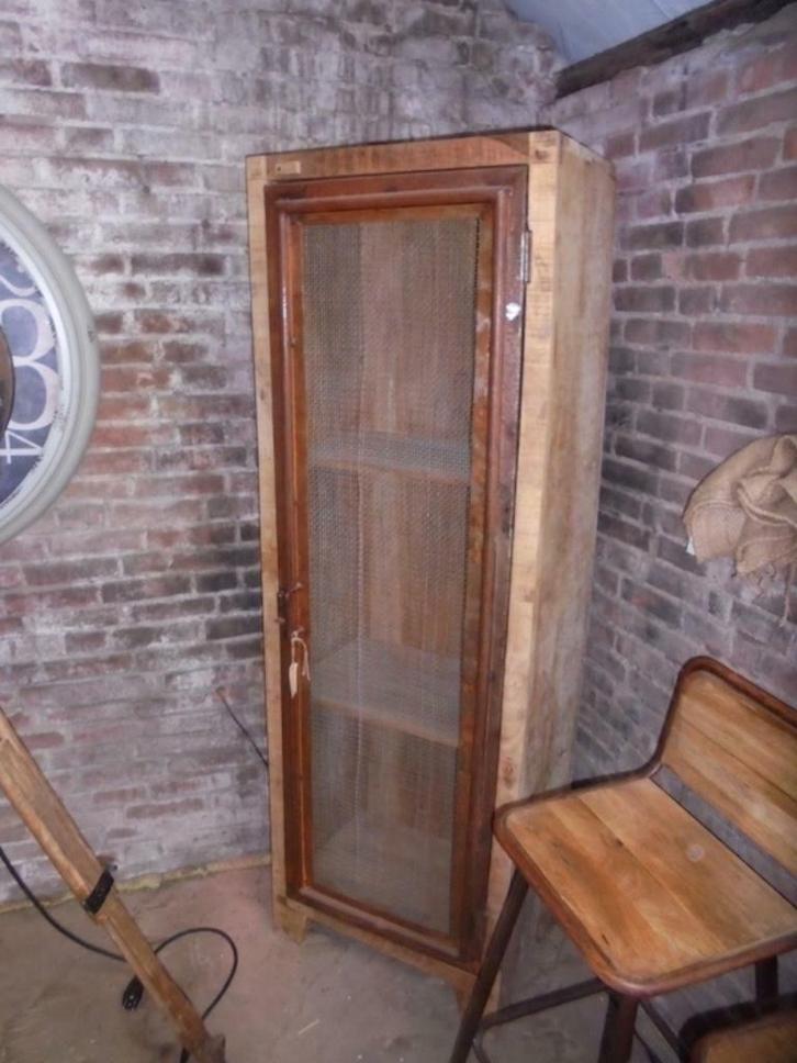 Stoere industriele kast van Mangohout met metalen deur, Huis en Inrichting, Kasten | Vitrinekasten, 150 tot 200 cm, 50 tot 100 cm