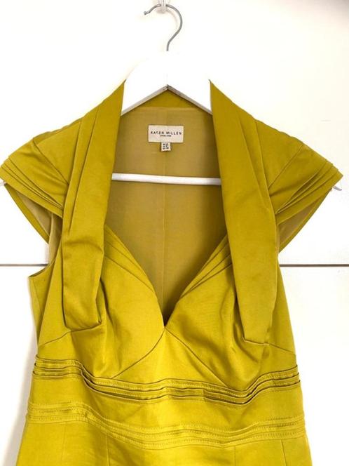 KAREN MILLEN top model jurk satijn look 36 CHCS goudgeel, Kleding | Dames, Jurken, Zo goed als nieuw, Maat 36 (S), Geel, Onder de knie
