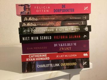 8x verschillende romans / thrillers beschikbaar voor biedingen