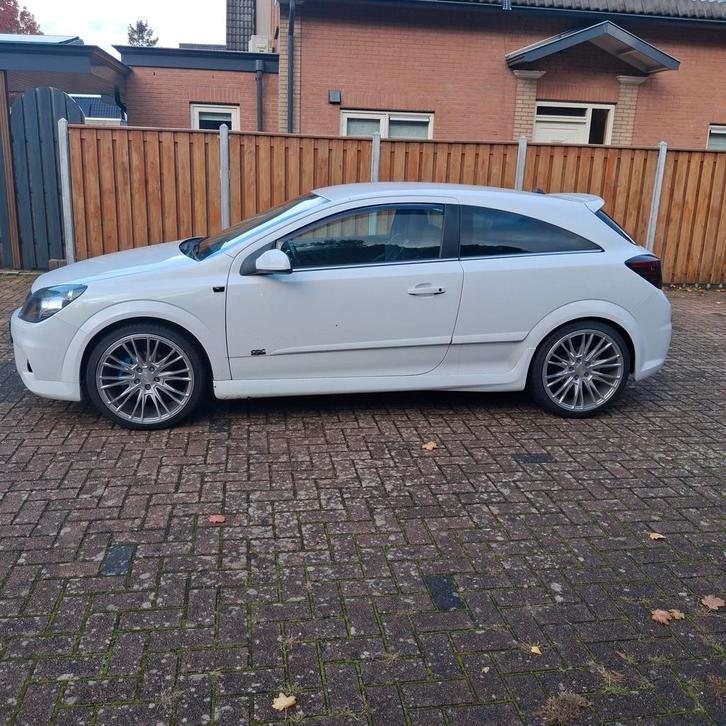 Opel astra gtc opcline 1.6 116pk, Auto's, Opel, Particulier, Ophalen