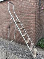 Huishoudtrap 5 treden + bordes, Doe-het-zelf en Verbouw, Ladders en Trappen, Ophalen, Gebruikt, Trap, Minder dan 2 meter