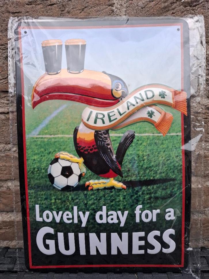 Zeldzaam Reclamebord Guinness football, Verzamelen, Biermerken, Nieuw, Reclamebord, Plaat of Schild, Overige merken, Ophalen of Verzenden
