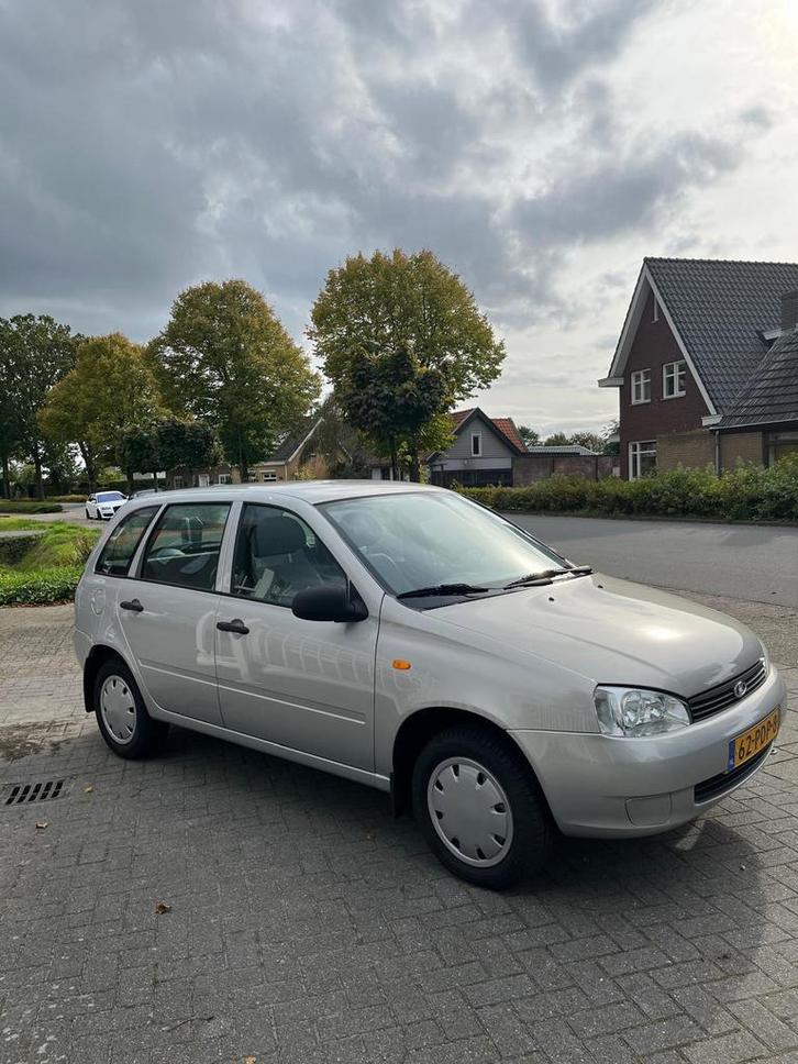 Lada Kalina 1117, Auto's, Lada, Particulier, Kalina, Benzine, Euro 4, Hatchback, Handgeschakeld, Zilver of Grijs, Grijs, Stof