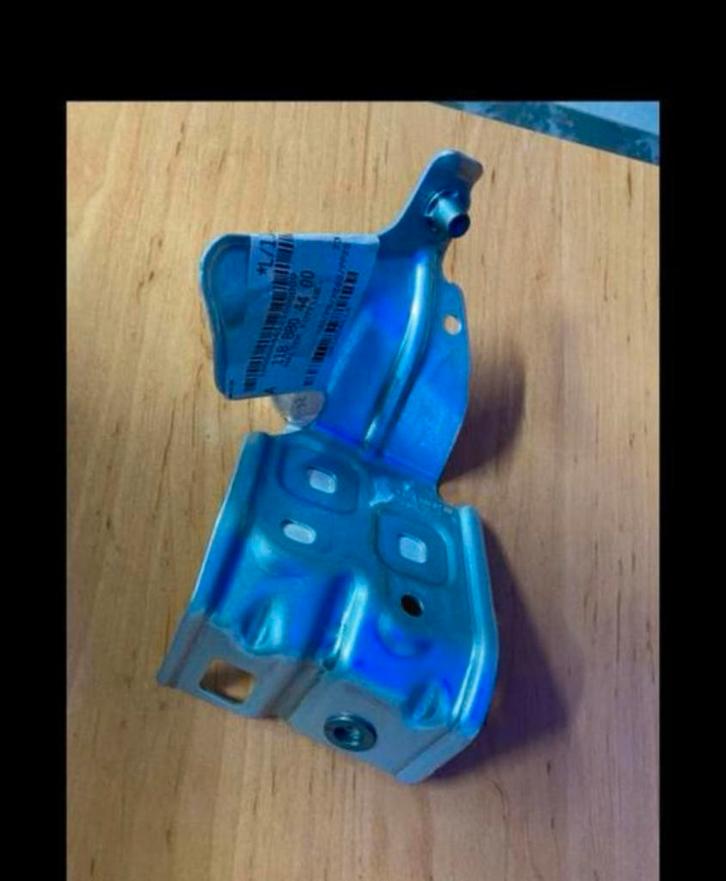 b cla rechterspatbord bevestiging A118804400, Auto-onderdelen, Motor en Toebehoren, Nieuw, Ophalen