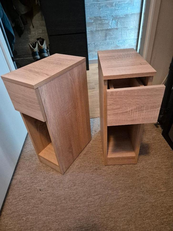 nachtkastjes, Huis en Inrichting, Slaapkamer | Nachtkastjes, Zo goed als nieuw, 55 tot 70 cm, Minder dan 45 cm, Hout, Ophalen