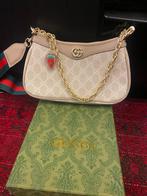 Gucci Handtas met Aardbei Bedel - Nieuw!, Ophalen of Verzenden, Zo goed als nieuw, Beige, Handtas
