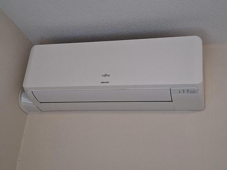Fujitsu Atlantic Wandairco A0YG07KMCC, Witgoed en Apparatuur, Airco's, Zo goed als nieuw, Wandairco, Minder dan 60 m³, 3 snelheden of meer