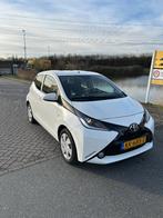 Toyota Aygo 1.0 12V Vvt-i Ddrs 2016 Wit, Auto's, Voorwielaandrijving, Stof, 4 stoelen, Wit