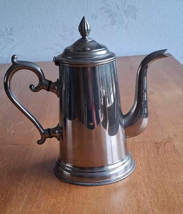 Tinnen Koffiekan 24 cm hoog beschikbaar voor biedingen